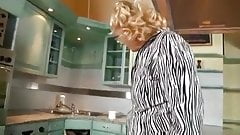 Grannies Like Young Guys 1