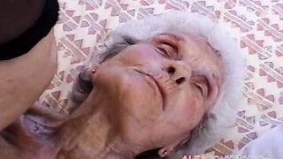 Granny and hard dick